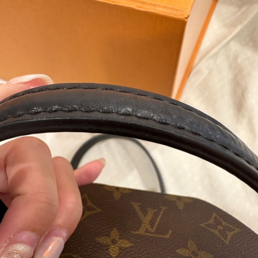 LV CANNES 圓桶包-19