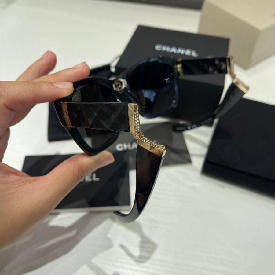 CHANEL 劉詩詩同款 黑色水鑽摺疊太陽眼鏡 時尚百搭好收納 全新配件齊全-8