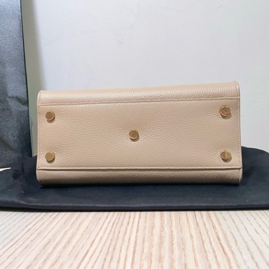 【SAINT LAURENT】【ysl】聖羅蘭 SAC DE JOUR粒面皮革柔軟BABY手袋-深米色-8