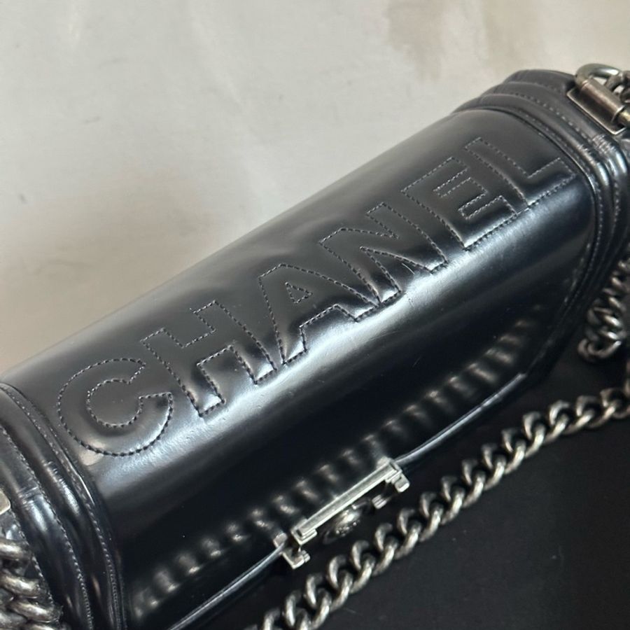 Chanel Leboy黑銀光面小牛皮鏈條包⛓️🈶保卡21開🥰男女適用款❤️🔥-14