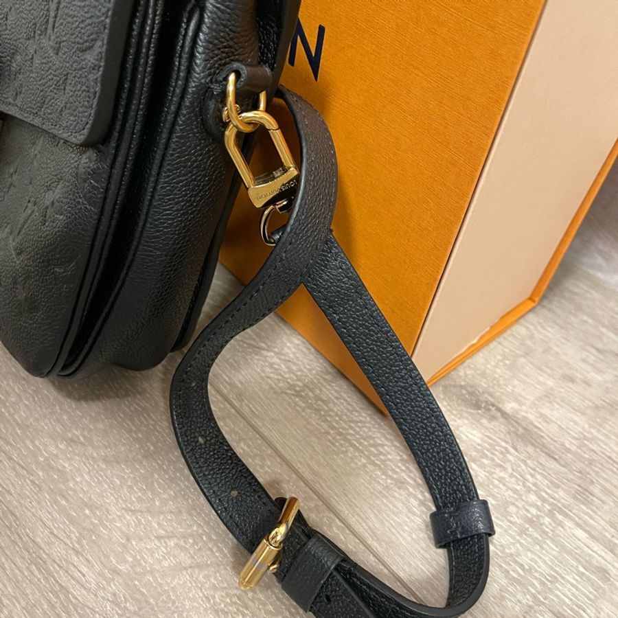 lv 郵差包-27