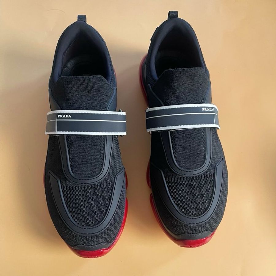 PRADA CALZATURE 黑紅魔鬼氈厚底鞋 # 5.5號-0