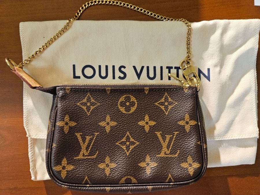 LV M58009 Mini Pochette Accessoires 老花迷你麻將包-1