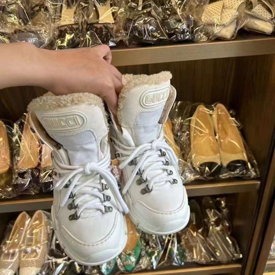Gucci 加絨板鞋  尺寸38碼 非常新-0