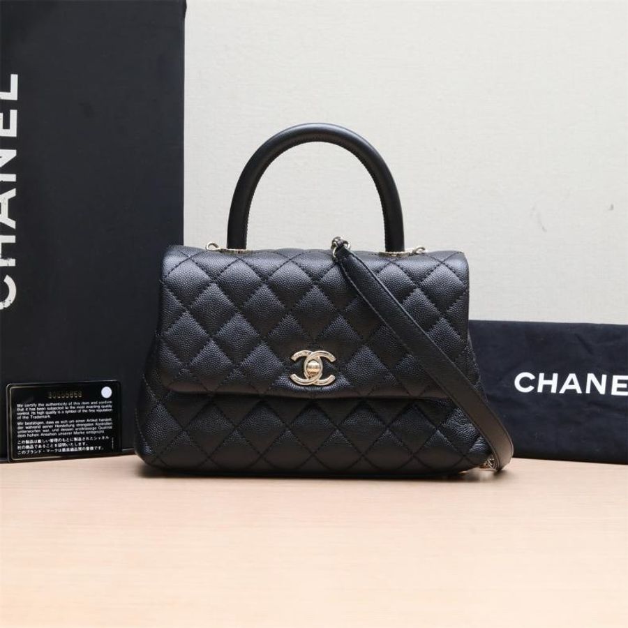 CHANEL(香奈兒) Coco Handle 小號 24cm黑色 荔枝 30開 金扣-0