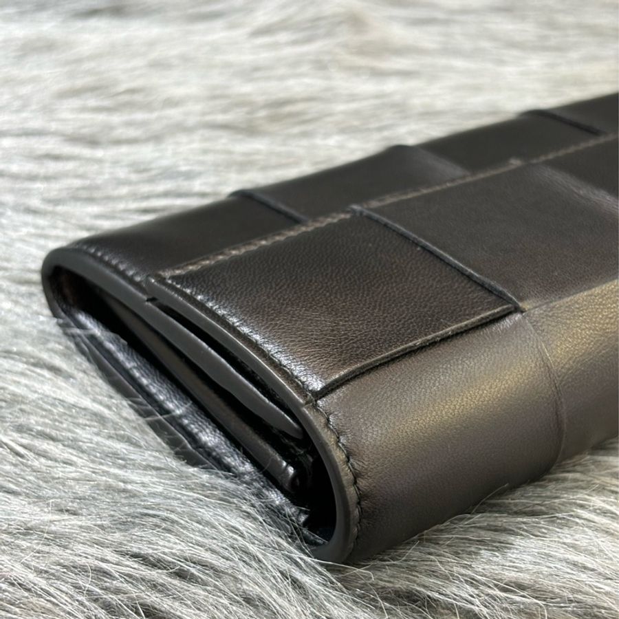 BOTTEGA VENETA BV 667433 黑色 CASSETTE 小牛皮 大方格 編織 釦式 拉鍊 零錢袋 長夾 皮夾 發財長夾-9