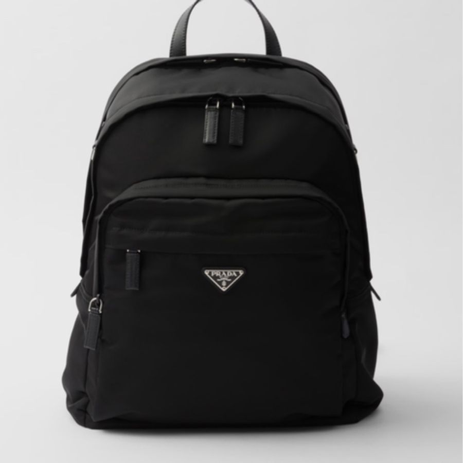 Prada 後背包 Re-Nylon 與 Saffiano 皮革背囊 專櫃精典款-0