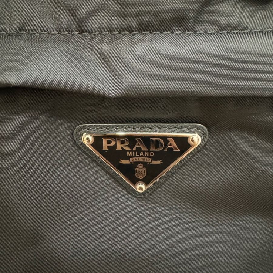 Prada 後背包 Re-Nylon 與 Saffiano 皮革背囊 專櫃精典款-20