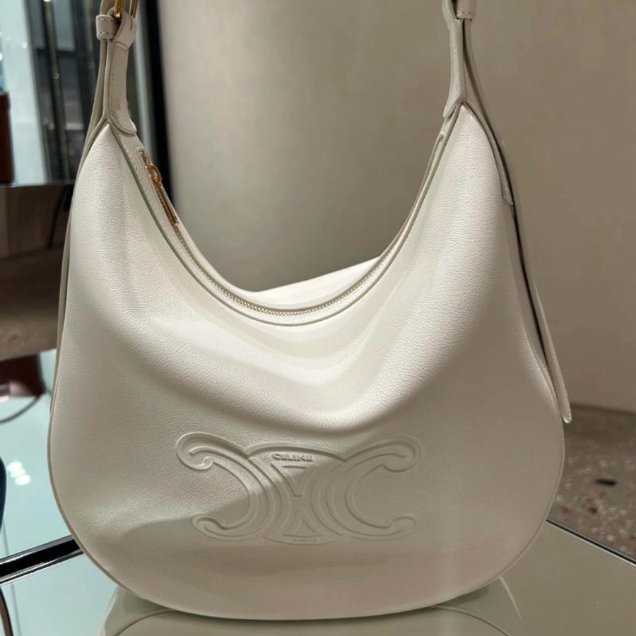 Celine 114713 中款 Heloise Cuir 凱旋門柔軟小牛皮包 純白《2024季度★全新商品 》-1