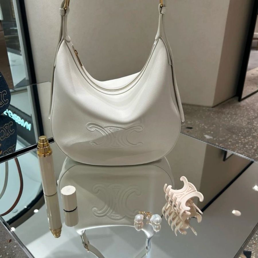 Celine 114713 中款 Heloise Cuir 凱旋門柔軟小牛皮包 純白《2024季度★全新商品 》-2