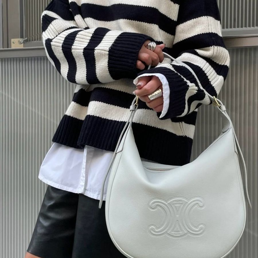 Celine 114713 中款 Heloise Cuir 凱旋門柔軟小牛皮包 純白《2024季度★全新商品 》-4