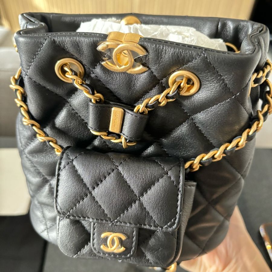 Chanel - 23A 黑羊金釦 子母款迷你雙肩小書包-5