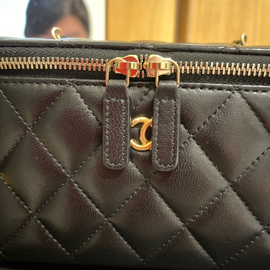 Chanel  黑色核桃金球長盒子-26