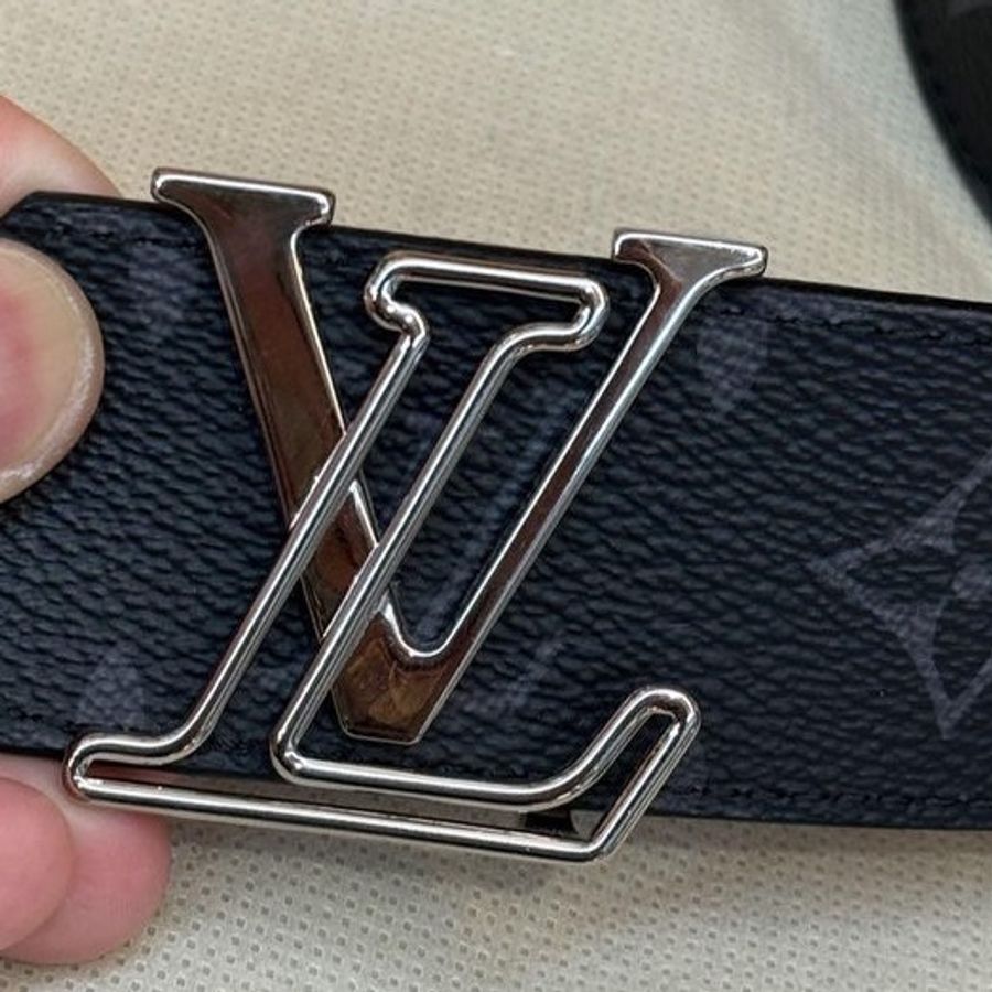 LV  新款 黑灰色 老花 LOGO 雙面  腰帶 皮帶 閒置93新閒置割愛 17580尺寸95公分  🤎有附防塵套、吊牌、盒子-7