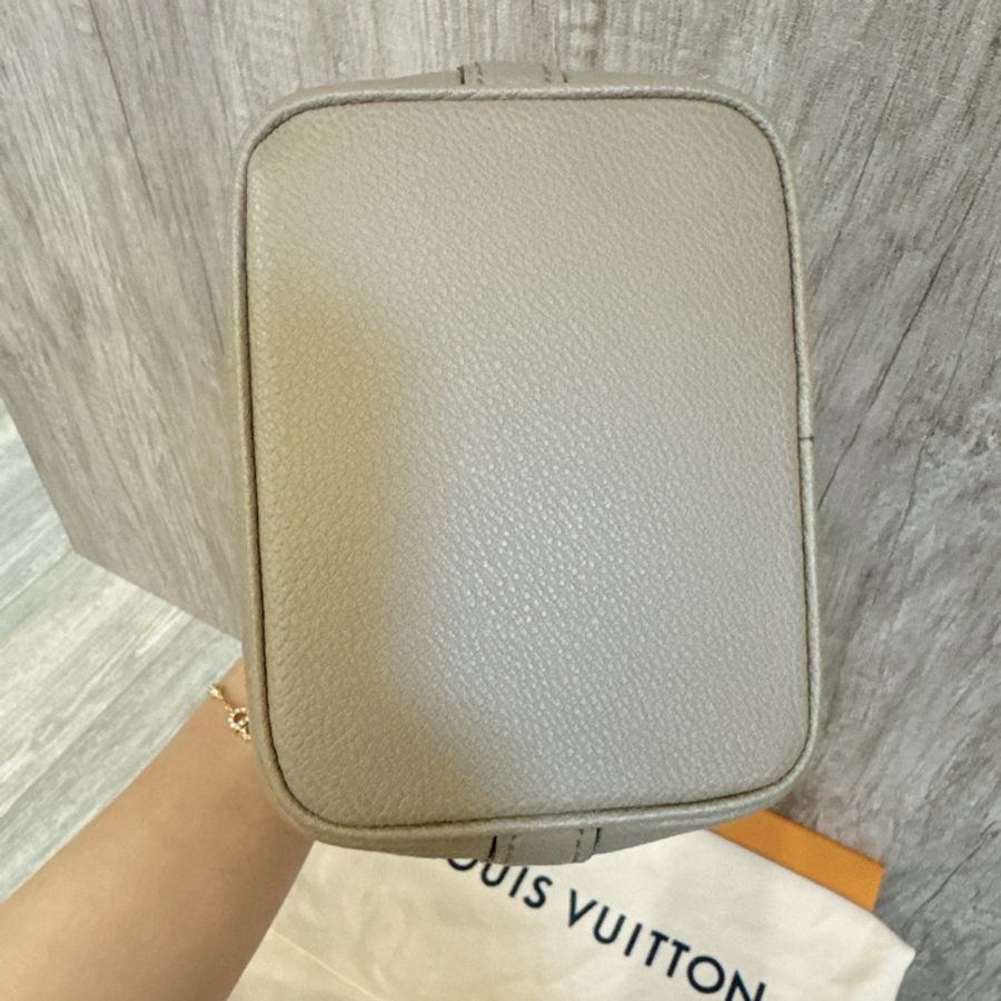 Louis vuitton M46291 Nano Noé LV大象灰水桶包-10