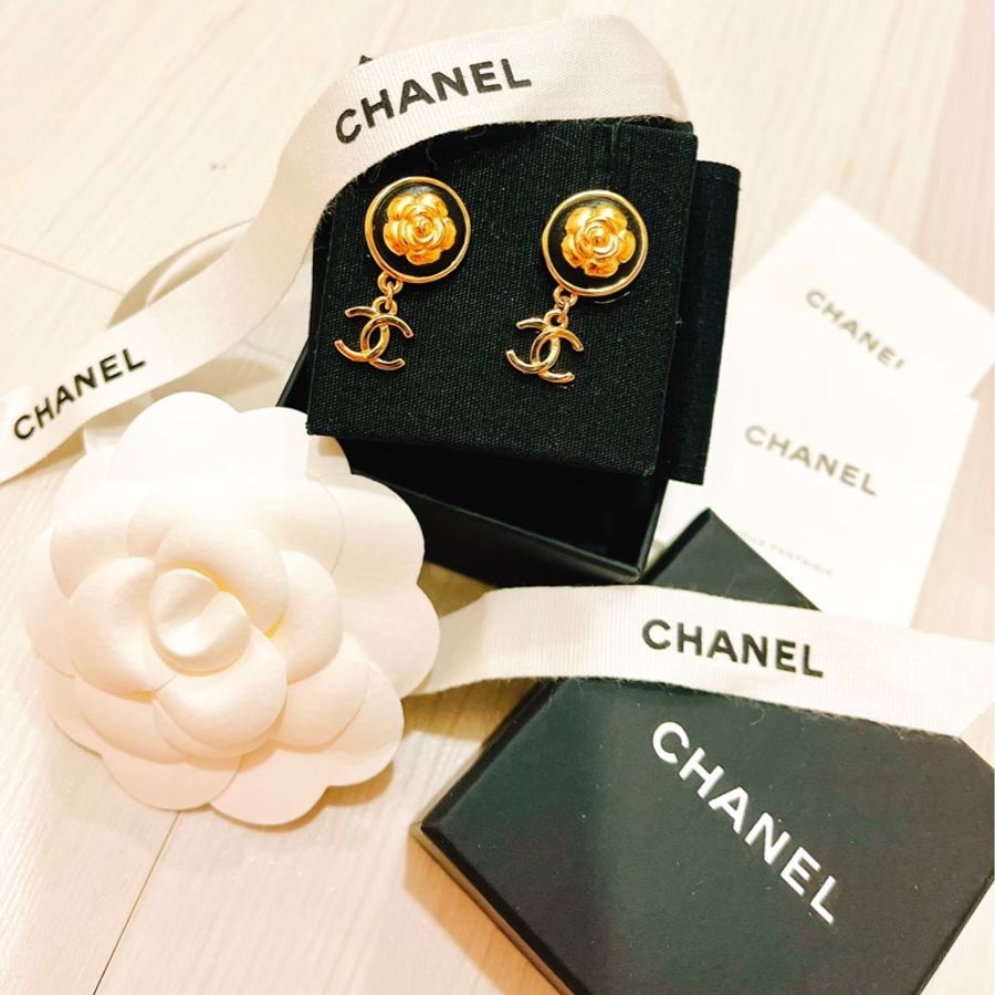 Chanel 22A 手工坊 小羊皮 立體山茶花 耳環 耳釘-14