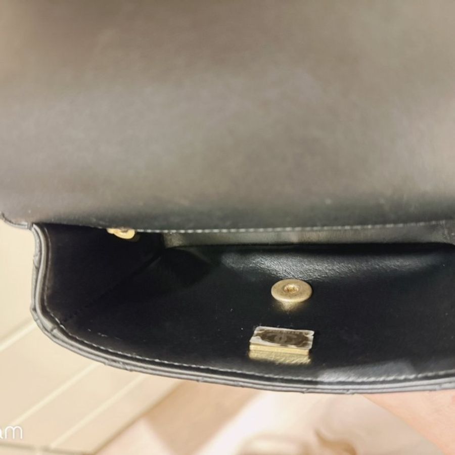 2023晶片新款Chanel 稀有cf mini黑金珐瑯口蓋包-2
