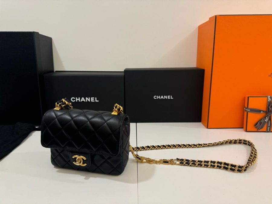 2023晶片新款Chanel 稀有cf mini黑金珐瑯口蓋包-7