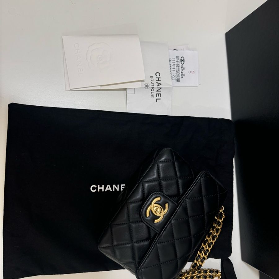 2023晶片新款Chanel 稀有cf mini黑金珐瑯口蓋包-36
