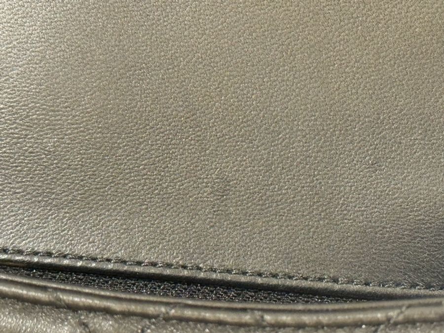 2023晶片新款Chanel 稀有cf mini黑金珐瑯口蓋包-38