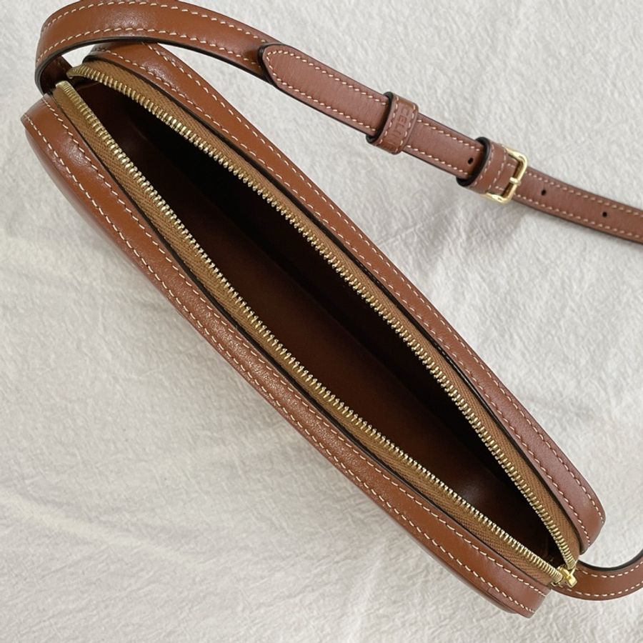 CELINE 極新 正品 小牛皮 CUIR TRIOMPHE 迷你型肩揹相機袋 黃褐色-3