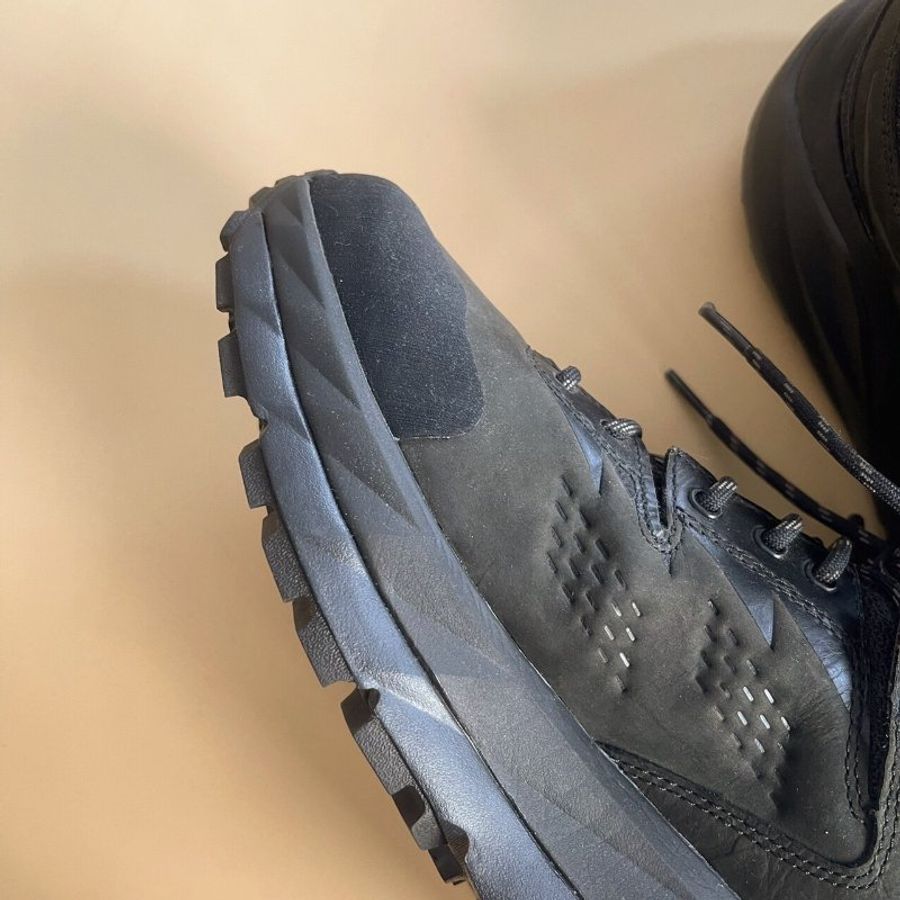 HOKA ONE ONE Kaha Low GORE-TEX 黑色【未使用】#8.5號-17