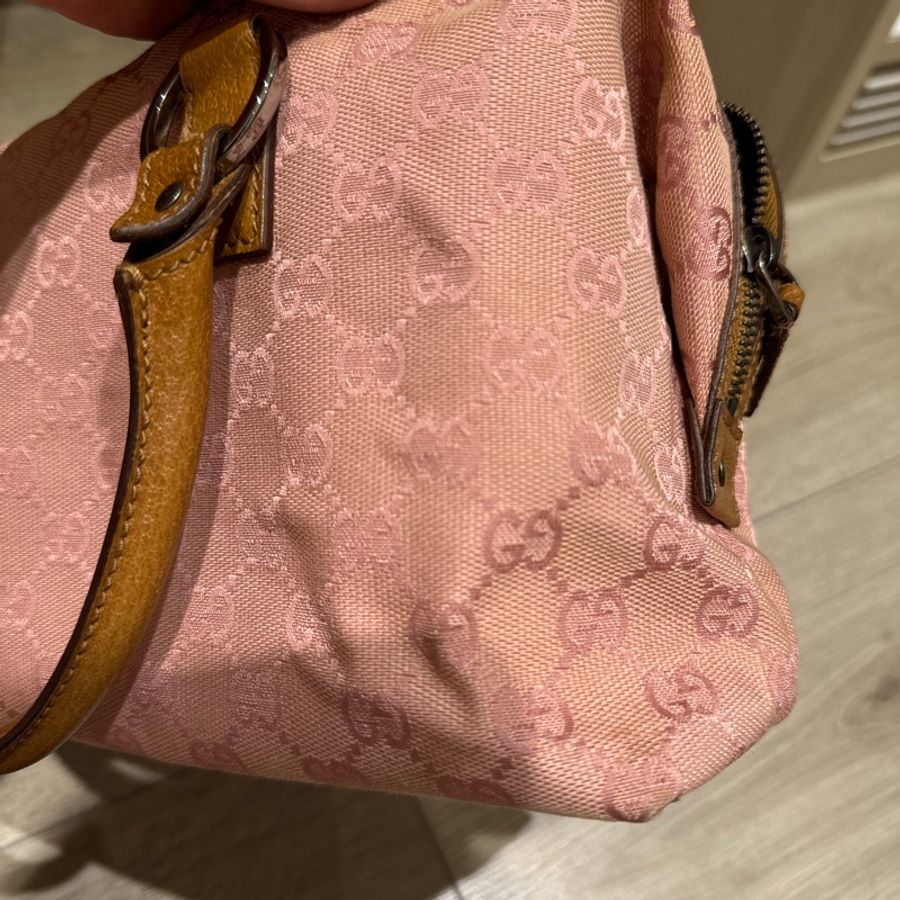 Gucci粉色老花手提包(限量款)-11
