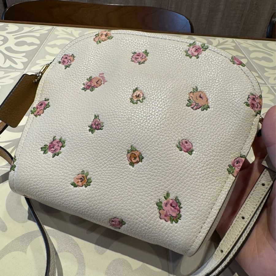 COACH 白底小花斜背包肩背-9