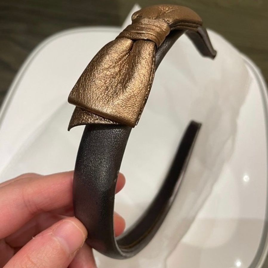 歐洲限定✨Miu miu 髮箍 headband gold leather metallic color 金屬色髮箍 蝴蝶結髮箍-4