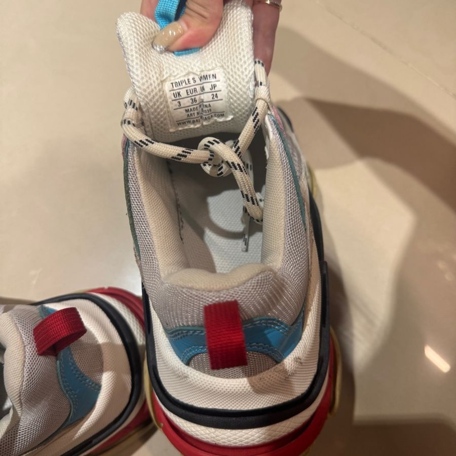 Balenciaga triple s老爹鞋36-9
