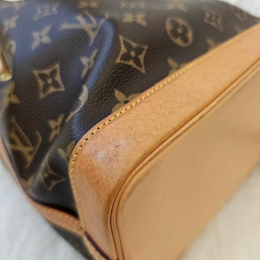 🎀👜曼蒂二手精品👜🎀Louis Vuitton LV M40817 NOE BB 水桶包 老花抽繩水桶包 斜挎包 單肩包-16