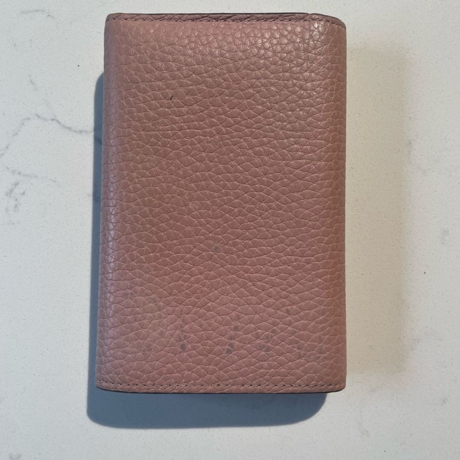 Louis Vuitton Capucines 小型錢包-1