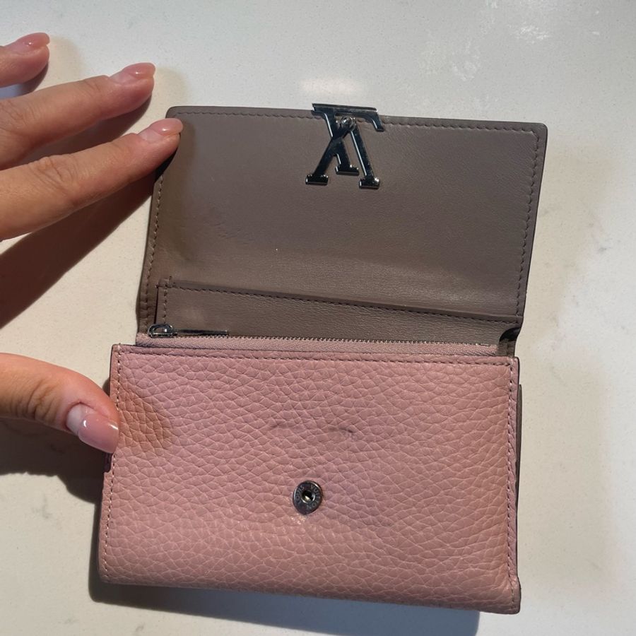 Louis Vuitton Capucines 小型錢包-4
