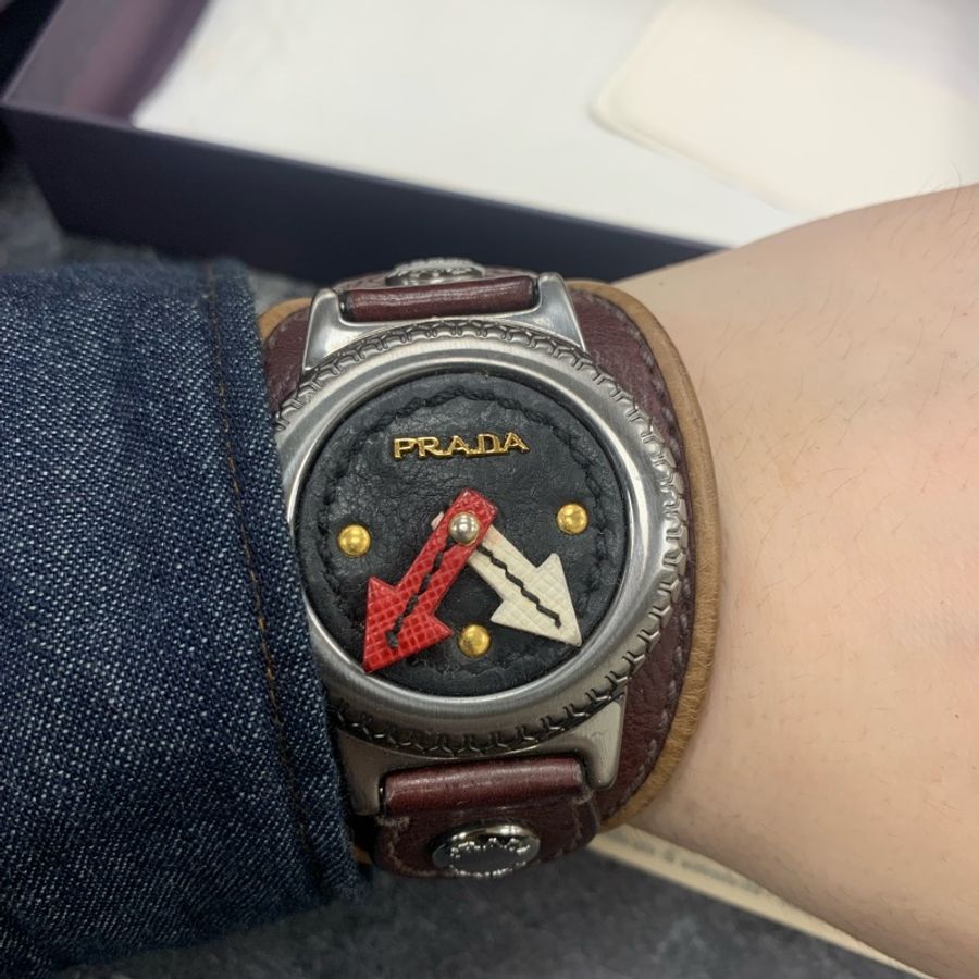 Prada 皮手環-5