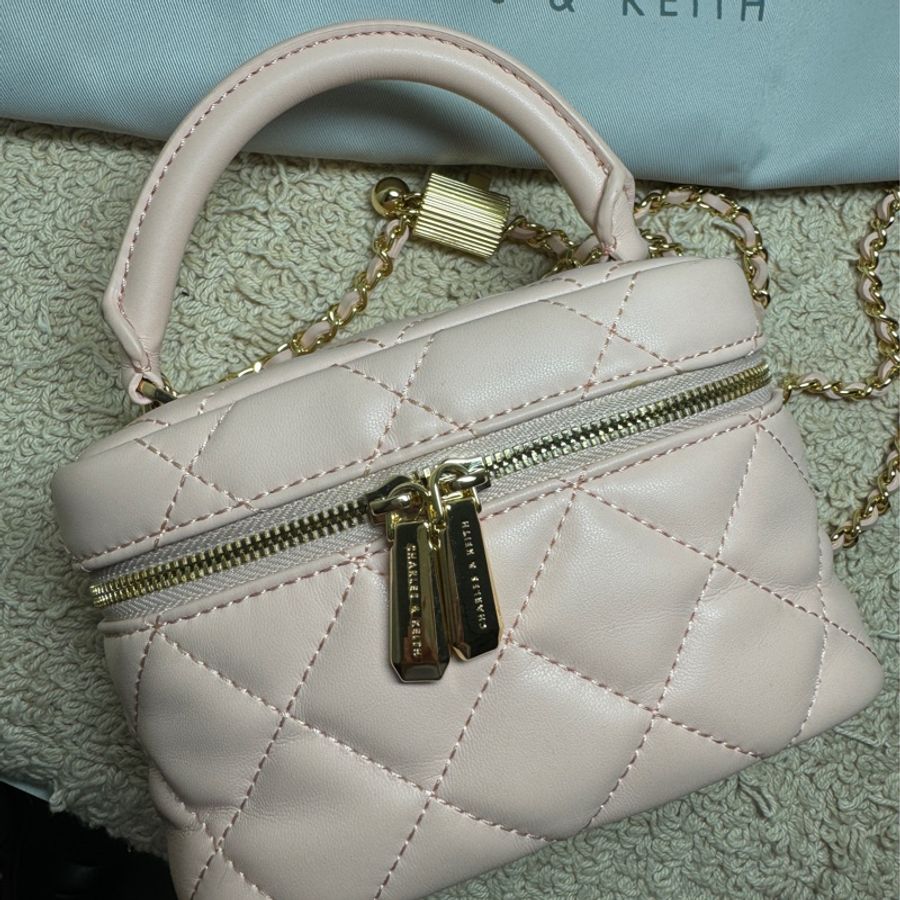 CHARLES & KEITH 小CK 特別色 粉色 珠寶盒 手提包 斜背包-4