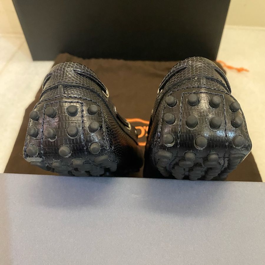 Tod’s豆豆鞋深藍近黑色-9