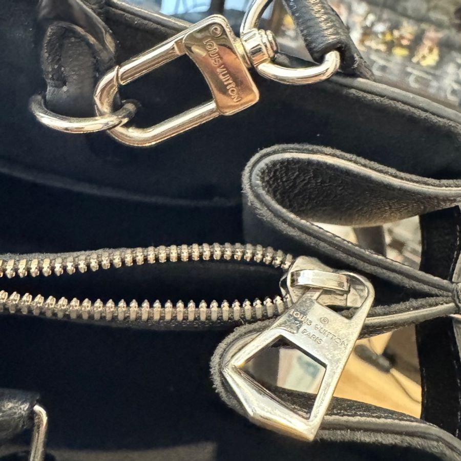 LV TWIST TOTE系列EPI水波紋牛皮雙層手提/肩背包(黑色)-3