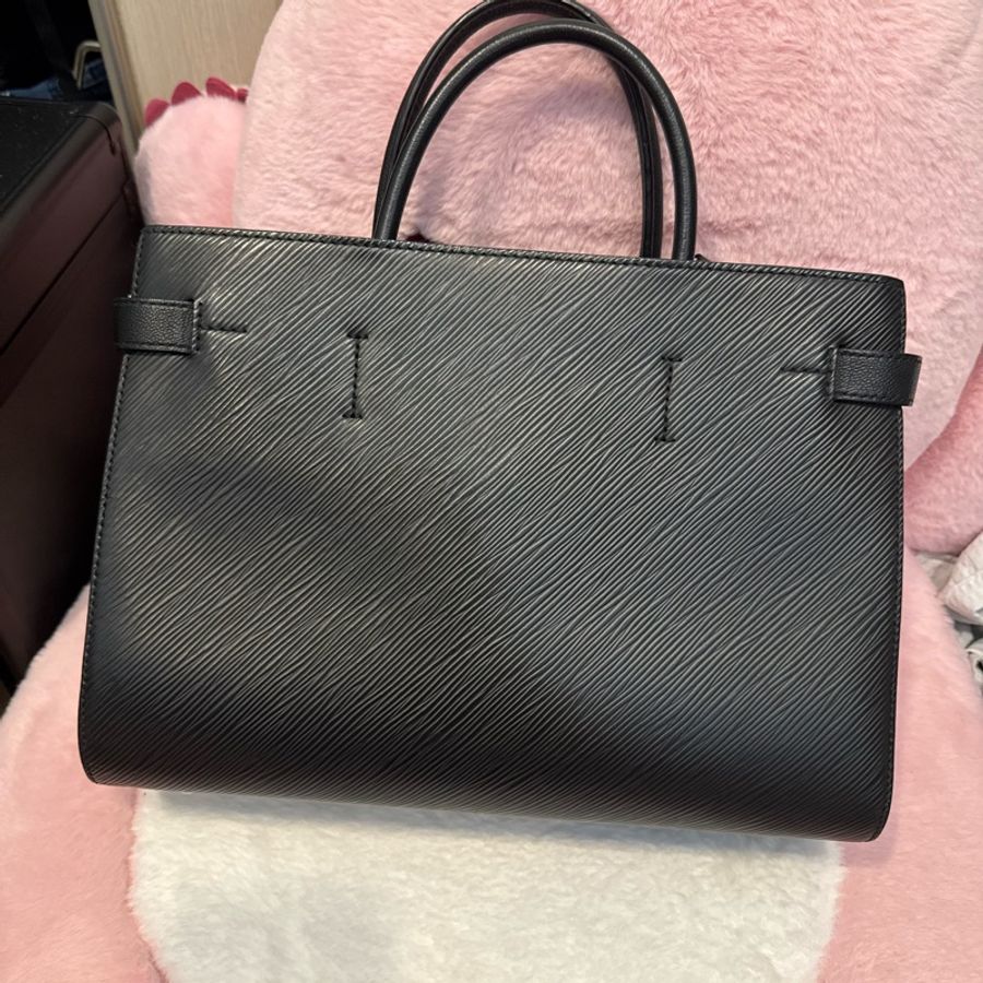 LV TWIST TOTE系列EPI水波紋牛皮雙層手提/肩背包(黑色)-6