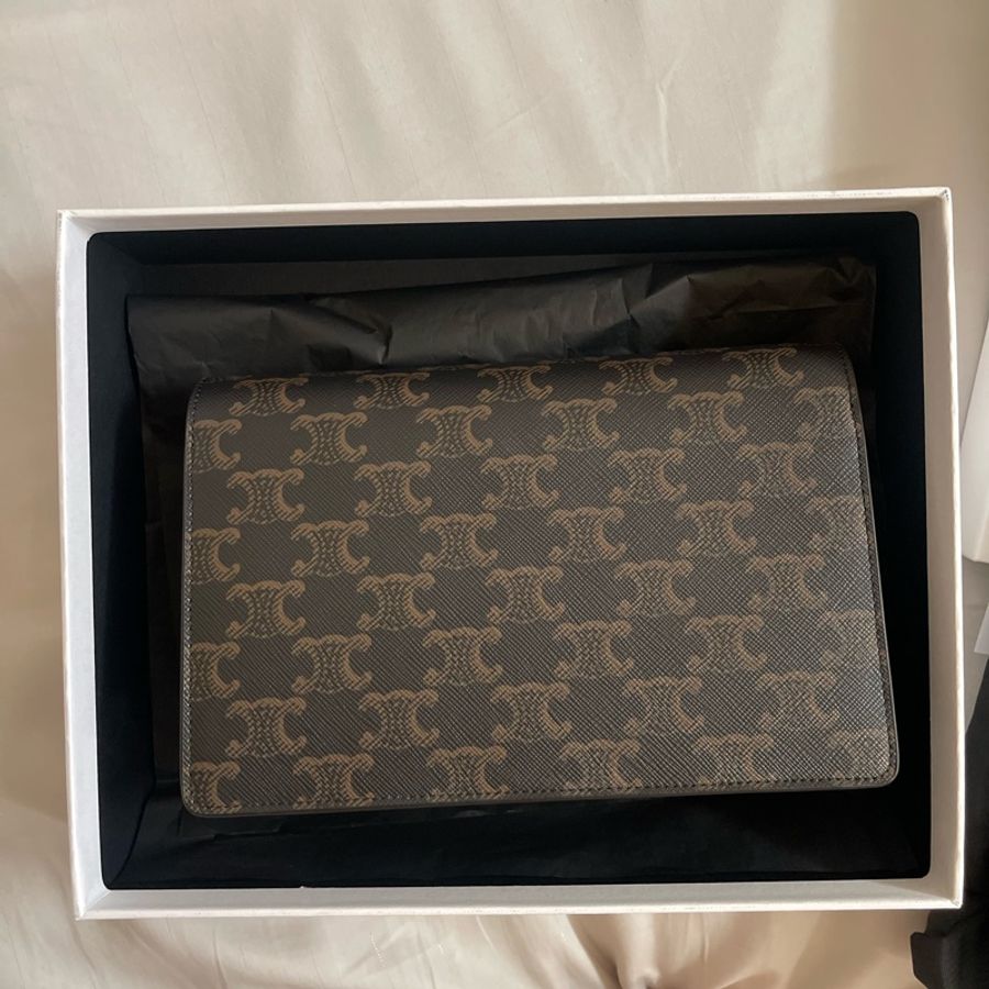 Celine Trionphe Strap Woc 雙層信封包-7