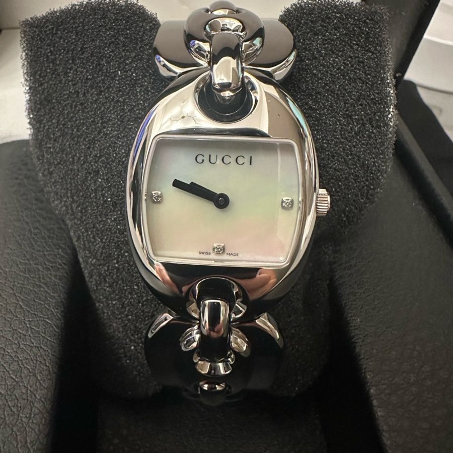 超美Gucci 三粒鑽石幻彩貝母Marine手錶-5