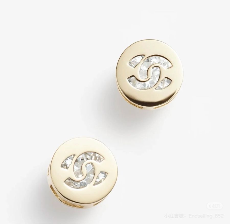 Chanel 全新 現貨 24b 鈕扣水鑽 針式耳環 05-0