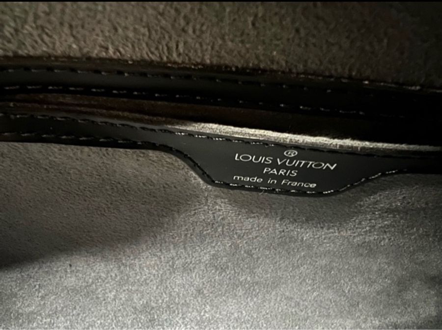 LV 水波紋 巴比龍 圓筒包 黑色-4