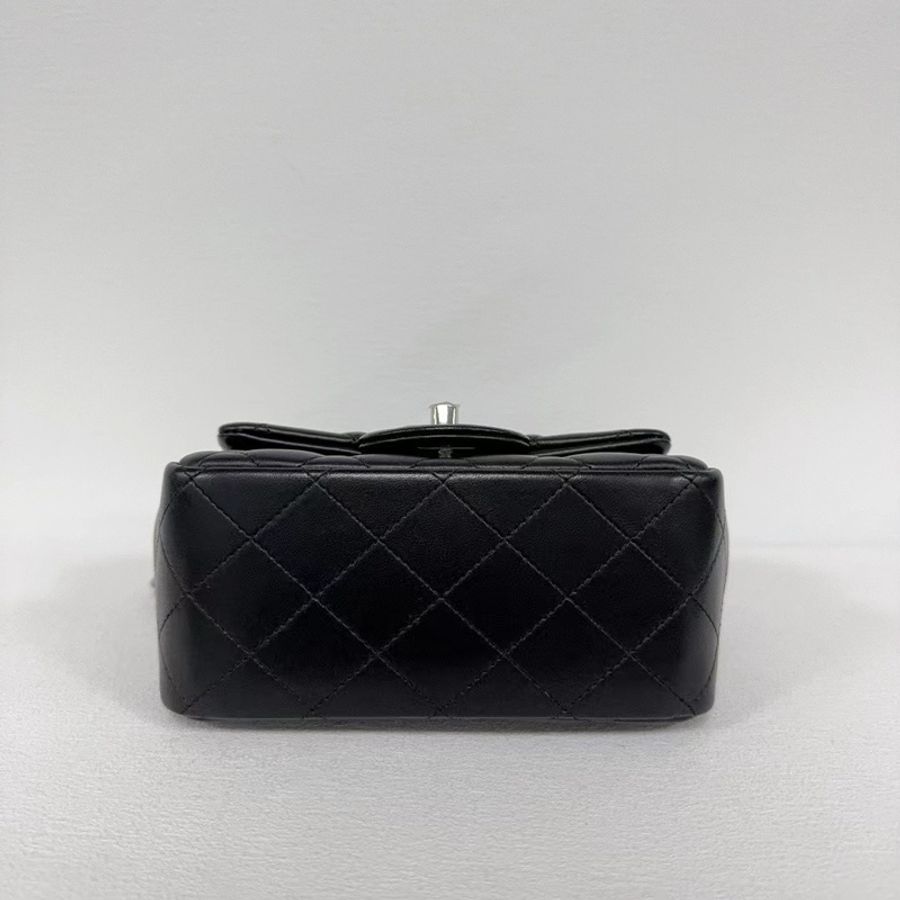 Chanel Lambskin square羊皮方胖子銀扣-2