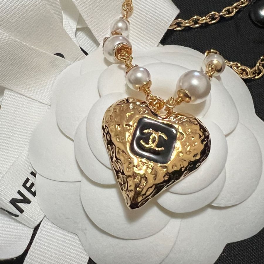 #Chanel 23K 熔岩愛心項鍊❤️ #全新未用 《特惠》-2