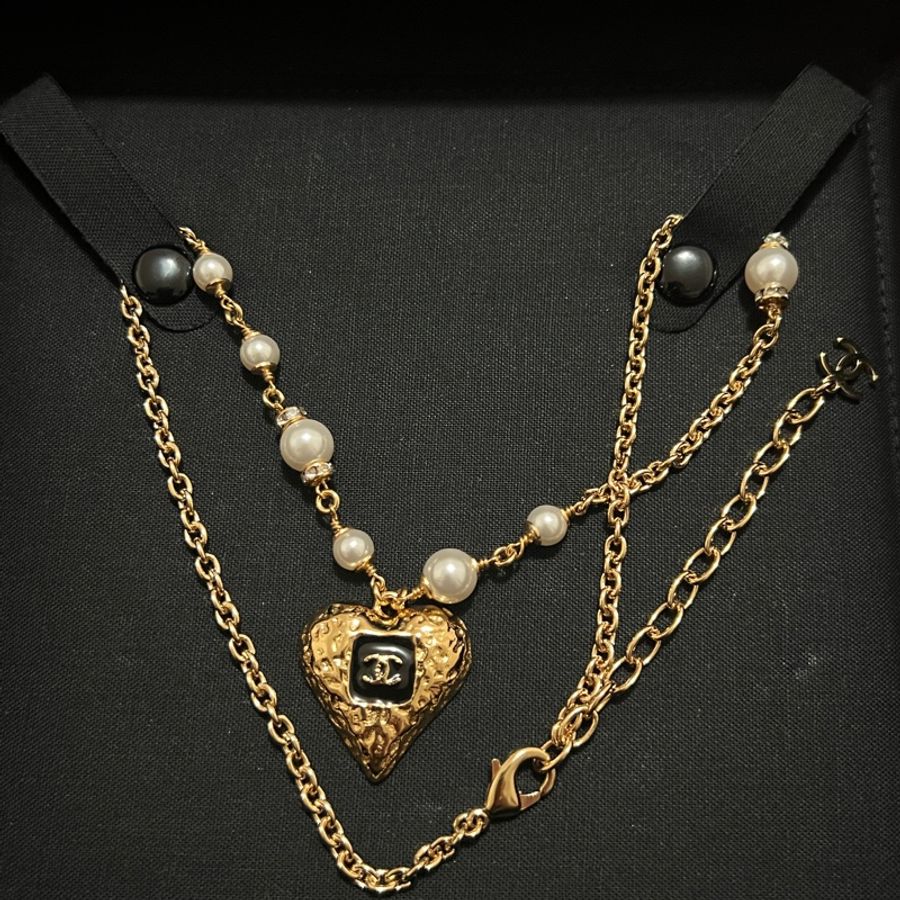 #Chanel 23K 熔岩愛心項鍊❤️ #全新未用 《特惠》-3