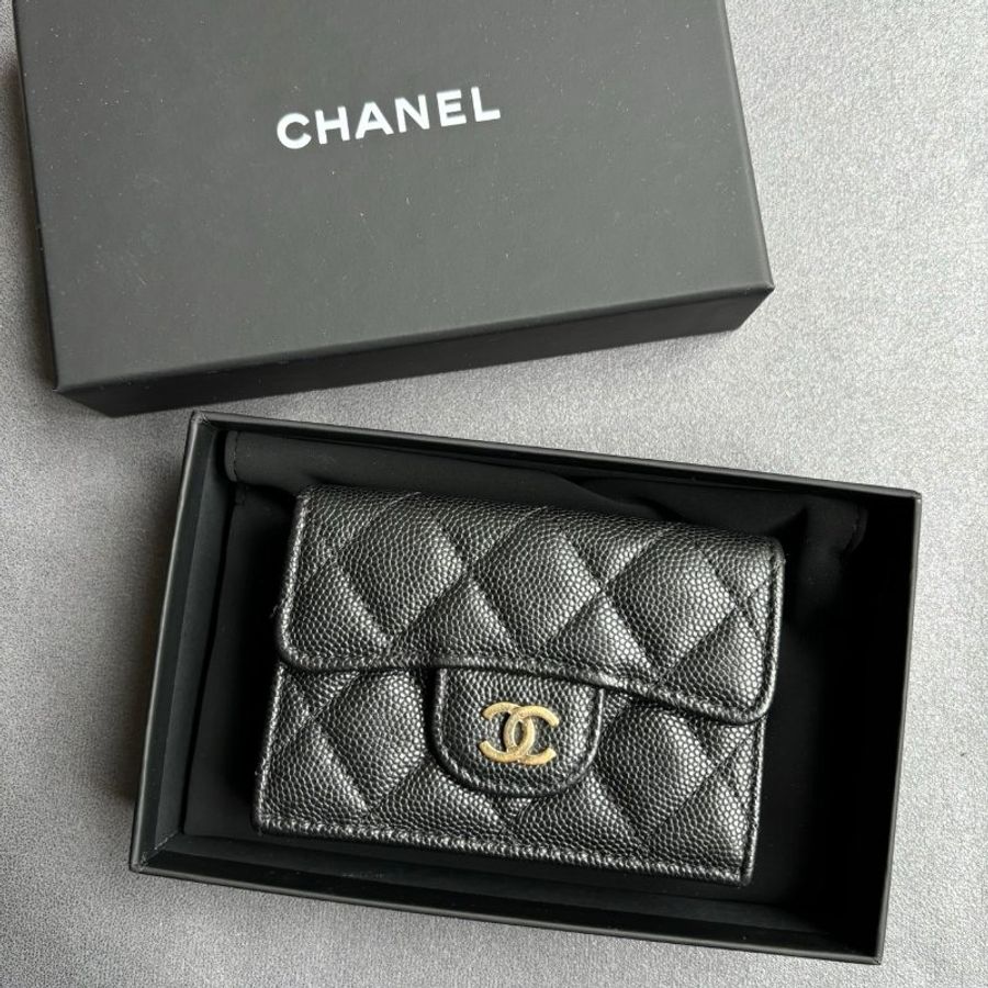 ::CHANEL:: MINI黑金三摺短夾-0