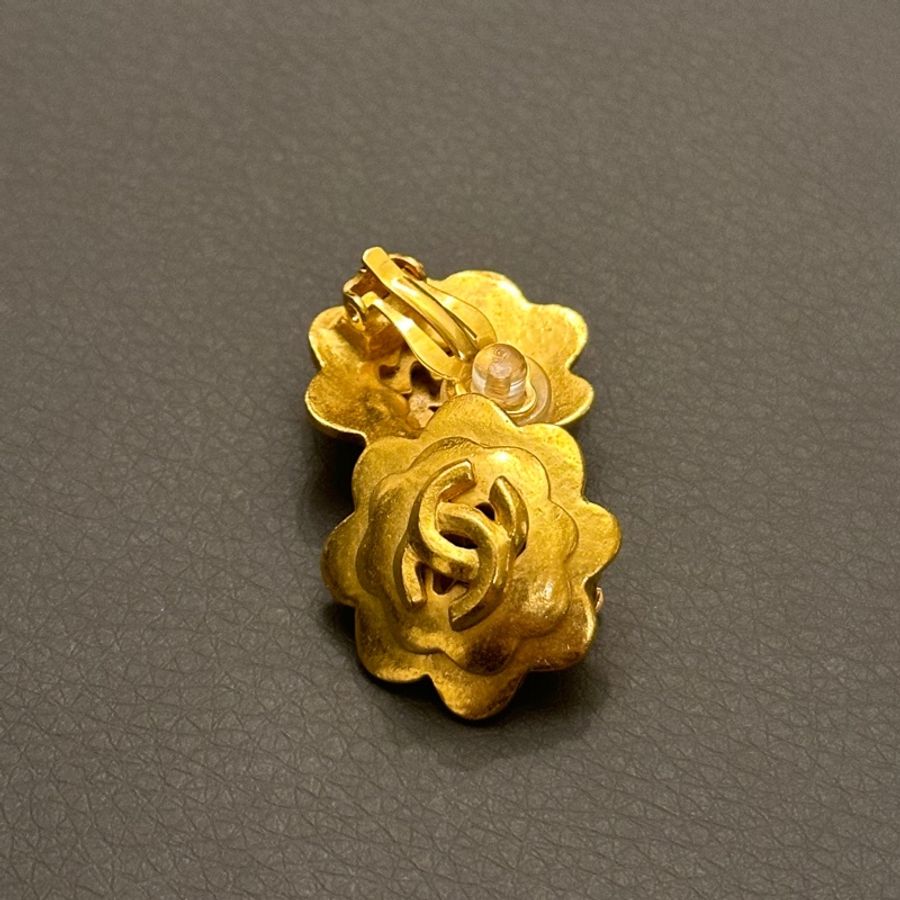 中古香奈兒金夾式耳環-3