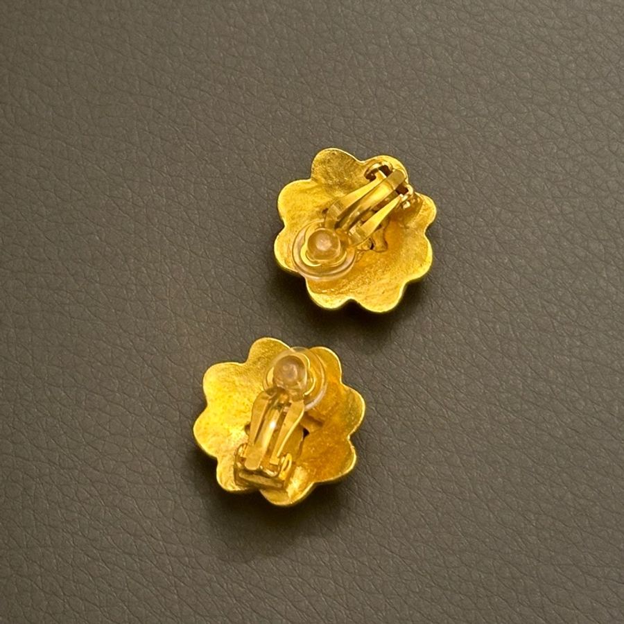 中古香奈兒金夾式耳環-4