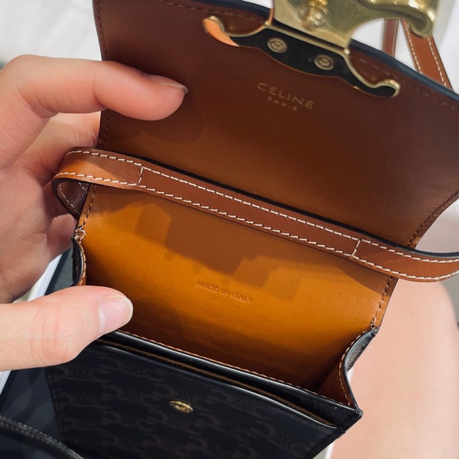 CELINE TRIOMPHE帆布凱旋門LOGO金釦手機包-5
