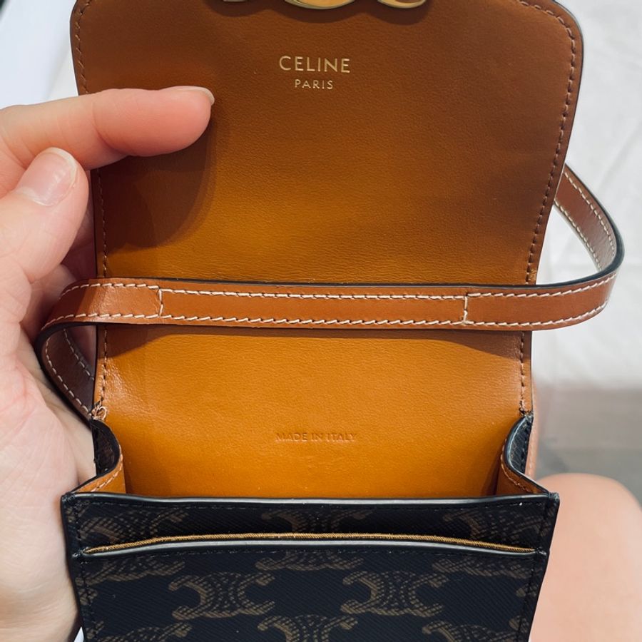CELINE TRIOMPHE帆布凱旋門LOGO金釦手機包-8